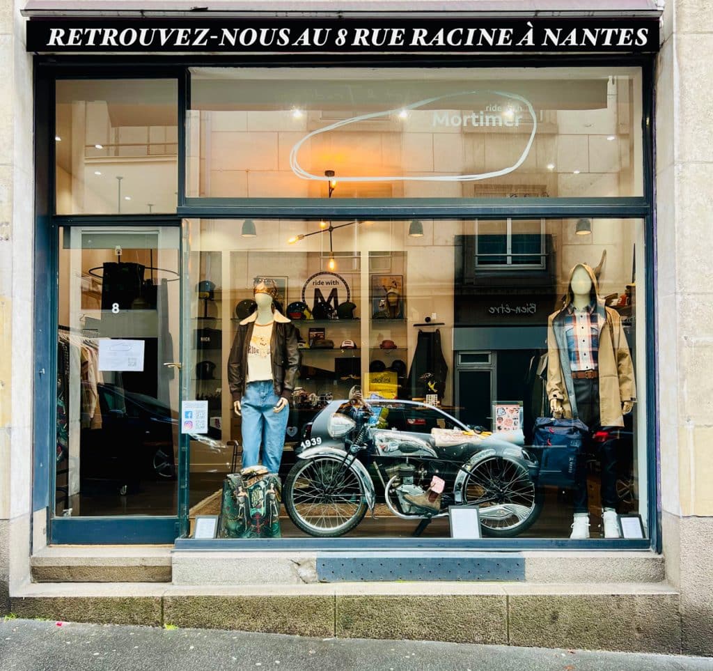Ride with Mortimer, vitrine du magasin vêtements pour homme à Nantes